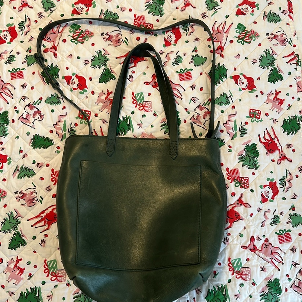 Madewell Forest Green leather bag used a couple of times wonderful condition